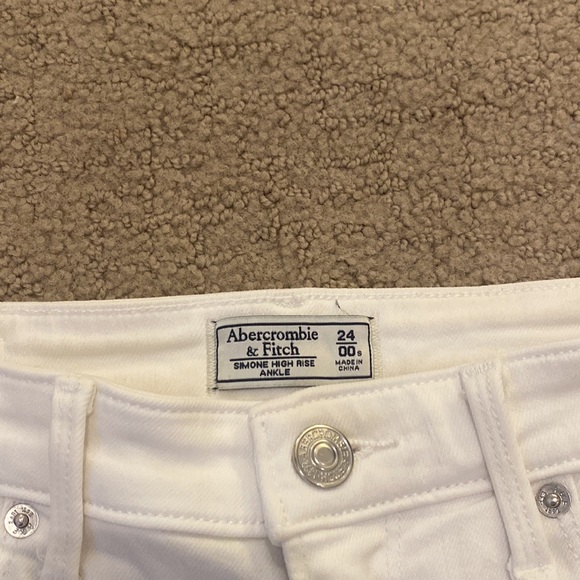 Abercrombie White Simone High Rise Ankle Jeans - Picture 7 of 10